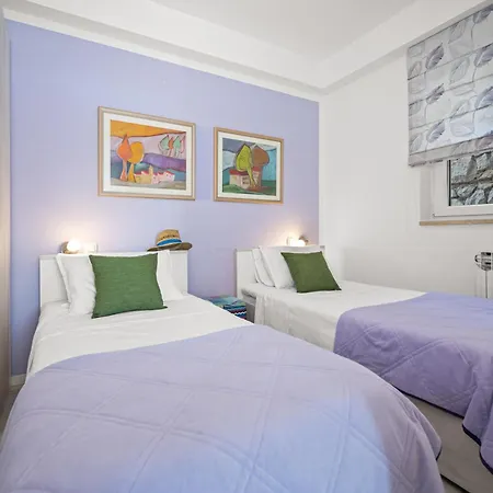 Apartament Principi Violet *