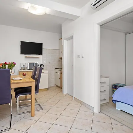 Apartament Principi Violet *